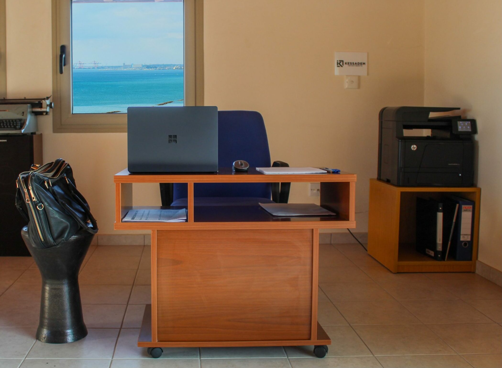 Kessade_Office-min